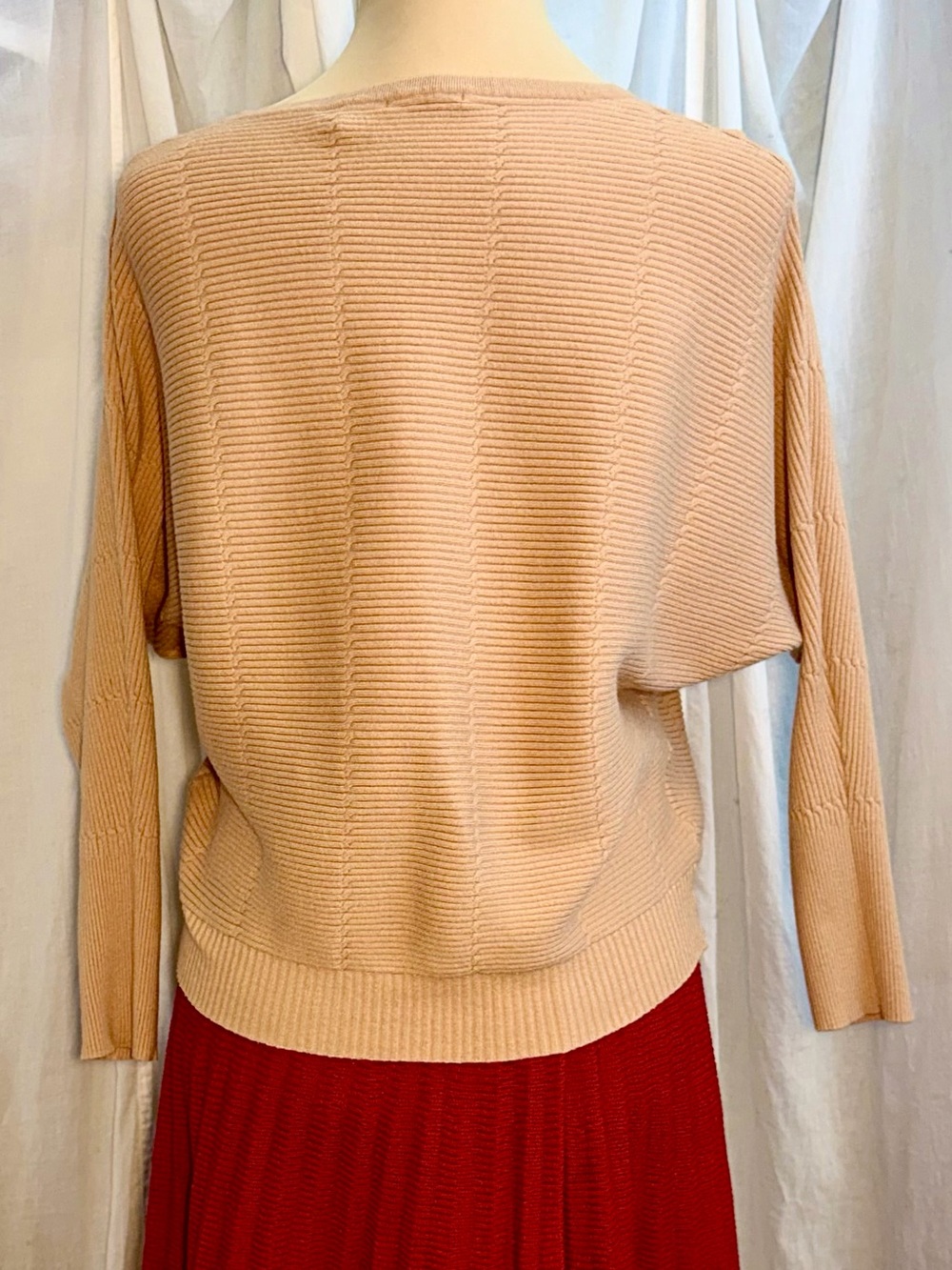 Tahari Ribbed Cropped Batwing Dolman Sweater – Camel Tan Sz L - Picture 5 of 6